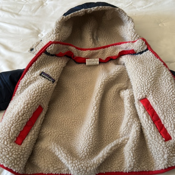 Patagonia Baby Reversible Tribbles Hoody - Picture 4 of 5